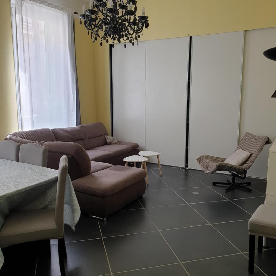 Appartement Intra Muros 8 Personnes Climatise Wifi Stationnement Facile Avignon Exteriör bild
